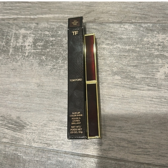 Tom Ford Slim Lip Color Shine in #153 Velvet Tux NIB MSRP $50 - Picture 5 of 6